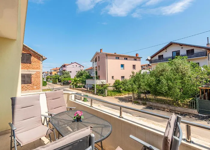 Lovely Apartment In Zadar With Wifi