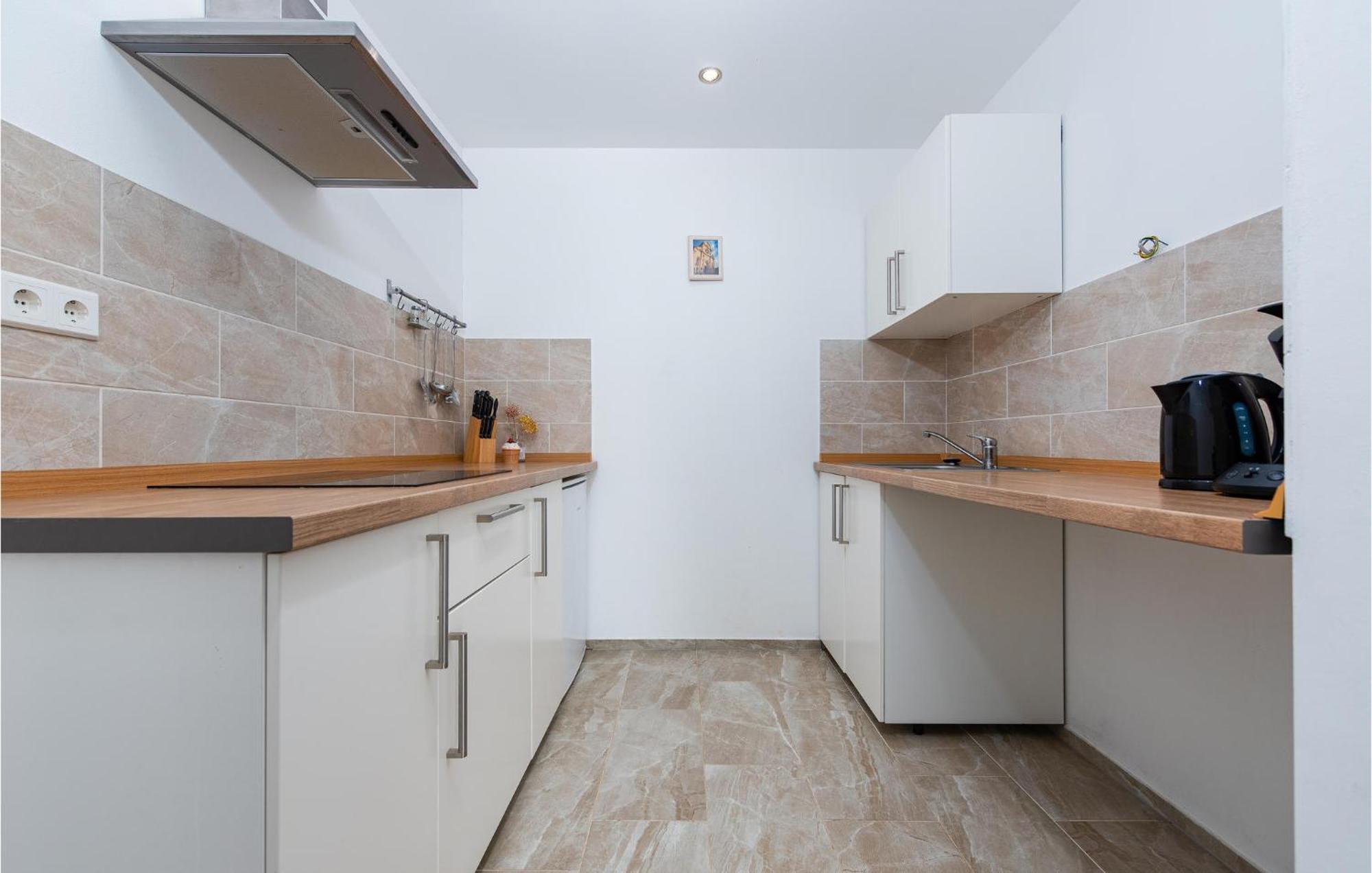 Apartment Lovely In With Wifi Zadar